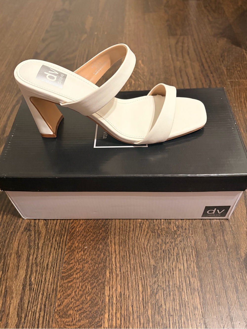 Dolce Vita Cream Double-Band Square Toe Heel Mule New with Box